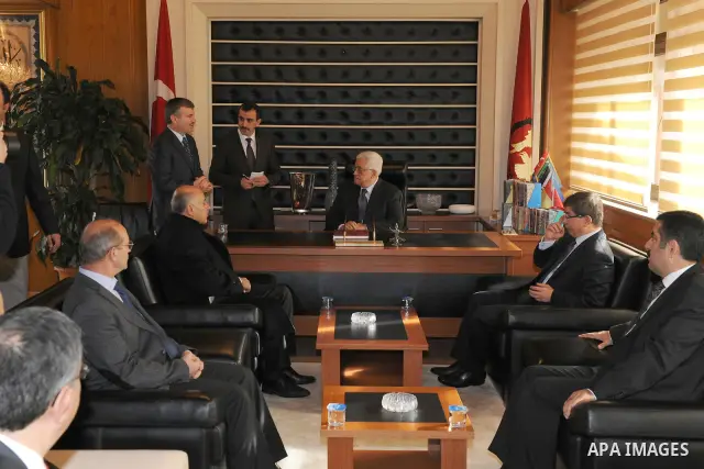 The mayor of Konya Turkish ,Otaurk Taher, Grant Palestinian President, Mahmoud Abbas (Abu Mazen) a citizen of the city, also decided to rename a park in Konya on behalf of President Mahmoud Abbas. on Dec 20, 2011. Photo...