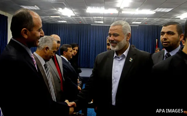 Palestinian Prime Minister in Gaza Strip, Ismail Haniyeh, receives the delegation from the Jordanian Hashemite Charity Organization, in Gaza City. 21. 2011. Photo by Ashraf Amra
