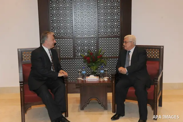 Palestinian President, Mahmoud Abbas (Abu Mazen) meets with Deputy Prime Minister of Hungary in the west bank city of Bethlehem, on Dec. 24, 2011. Photo by Thaer Ganaim