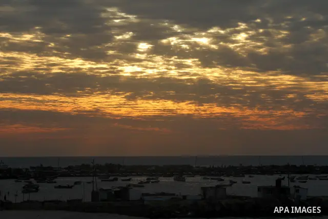 General veiw to the sunset on a cold winter day's evening,in Gaza City on Feb. 04, 2012. Photo by Mohammed Asad