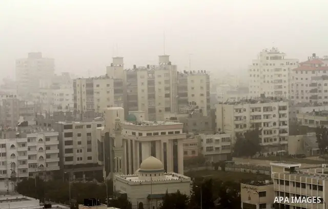 A general view Shows the parameters of Gaza City during cold winds and sand storms on Feb. 07, 2012. Photo by Mohammed Asad