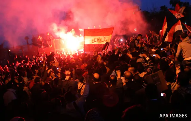 Demonstrators take part in a protest demanding that the army to hand power over to civilians, near the defence ministry in Cairo February 10, 2012. Egypt's religious authorities called on unions and youth groups to scrap...