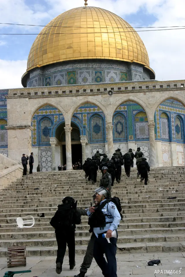 Israeli policemen stand guard during clashes with Palestinian protesters on the compound known to Muslims as the Noble Sanctuary and to Jews as the Temple Mount in Jerusalem's Old City February 24, 2012. Israeli policeme...
