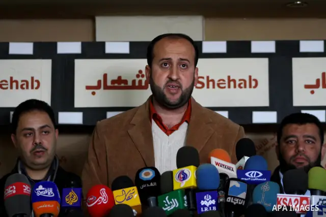 Member of the Palestinian journalist bloc in Gaza Strip, Yaser Abu Hein, speaks during press conference in Gzaz City, on Mar. 05, 2012. Photo by Ashraf Amra