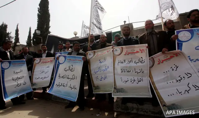 Members of the Ahrar brigades, attend press conference about power crisis in Gaza City on Mar. 24, 2012. Photo by Ashraf Amra