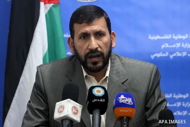 Assistant of the Ministry of Education, Ziad Thabet, speaks press conference about the impact of the fuel crisis on the educational ,in Gaza City on March 28, 2012. Photo by Mohammed Asad