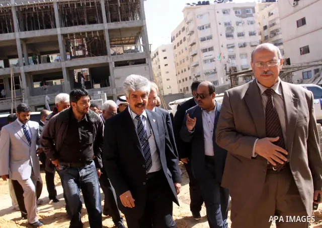 Bahraini delegation visit projects for building schools in Tel Al-Hawa in Gaza City, on April, 10, 2012. Photo by Mohammed Asad