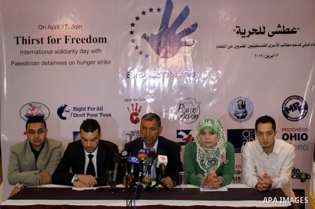 Palestinians take part in a press conference under the supervision of "Euro-Mediterranean" organization and 300 organization non-governmental entitled "Thirst for Freedom", to discuss issue of the prisoners in Israeli ja...