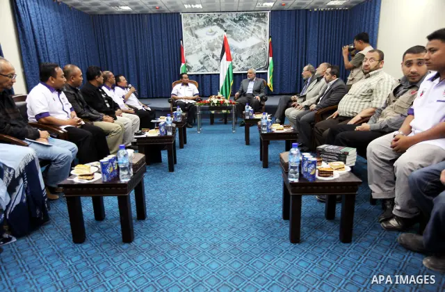 Palestinian Prime Minister in Gaza Strip, Ismail Haniya receives Malaysia delegation in his office in Gaza city on April 18, 2012. Photo by Ahmad Shaat