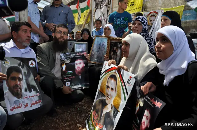 Palestinian Khader Adnan, a senior member of Islamic Jihad, who didn't eat for 66 days, was set to be freed later as part of a deal reached with Israel, attend a protest calling for the release of Palestinian prisoners h...