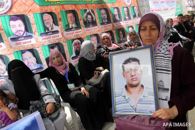 Palestinian Trade Unions take Part in solidarity with Palestinian prisoners being held in Israeli jails in Gaza City, on April 29, 2012.1,350 Palestinian prisoners being held in Israel are observing an open-ended hunger...