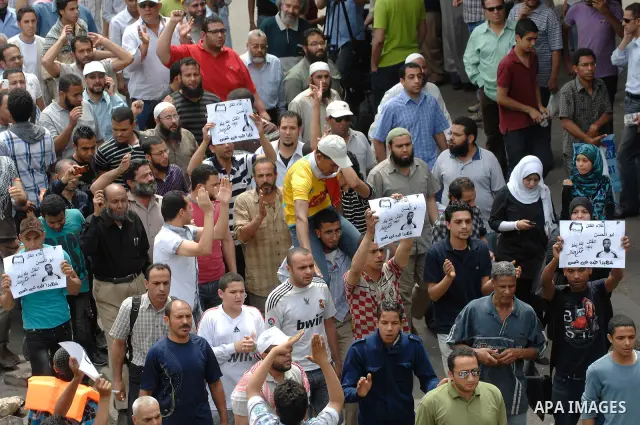 May 4, 2012 - Cairo, Egypt - Egyptians protest during the 'Final Friday' march against Military Rule in the Abasseya neighborhood of Cairo on May 4, 2012. The 'Final Friday' protests were called after a week of street ba...