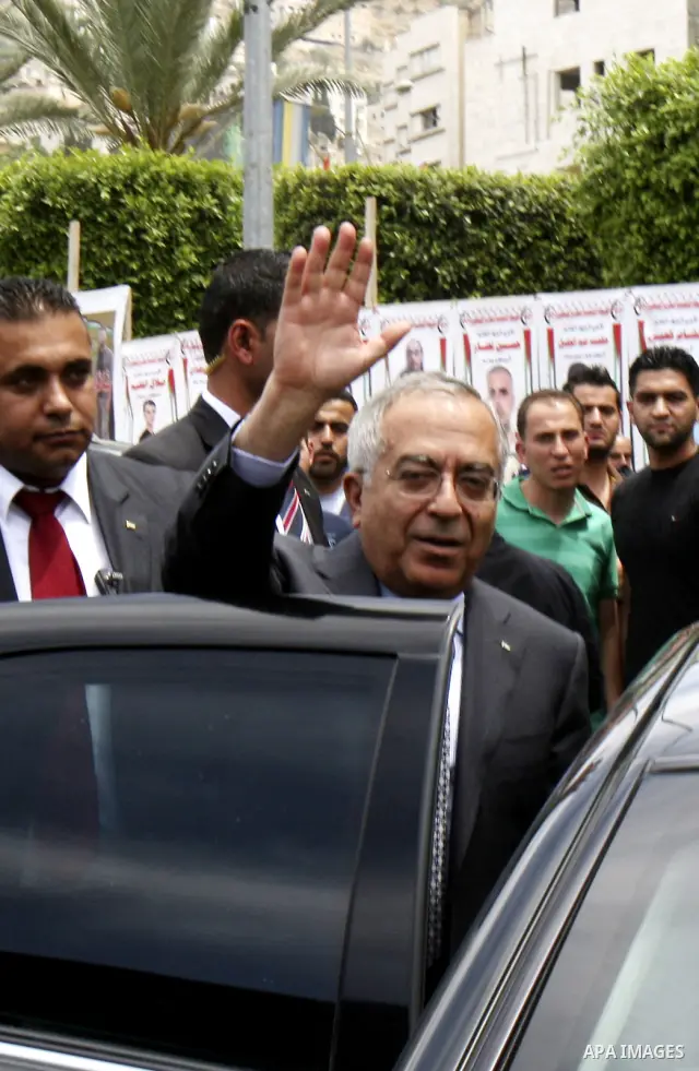 Palestinian Prime Minister Salam Fayyad during a support campaign for Palestinian prisoners on hunger strike Israeli jails, in the West Bank town of Nablus, Sunday , May 6, 2012 . Photo by Wagdi Eshtayah