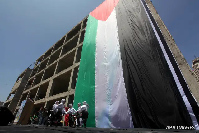 Palestinian children take part in a rally in Gaza City ahead of Nakba May 9, 2012. On May 15 Palestinians will mark "Nakba," or catastrophe, of Israel's founding in a 1948 war, when hundreds of thousands of their brethre...