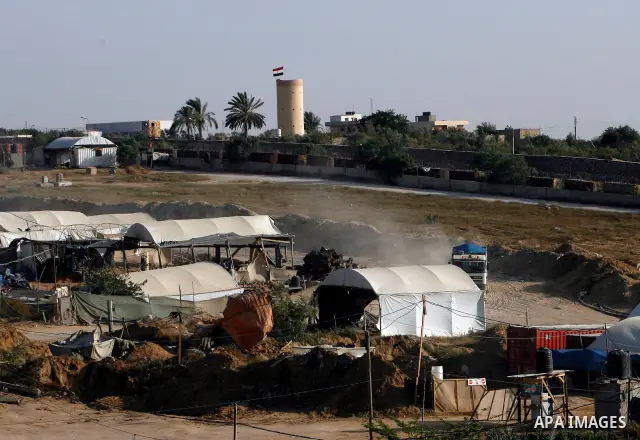 Palestinians transport goods by smuggling tunnels on the border between Egypt and Gaza in the southern Gaza Strip at the Rafah Refugee Camp on May 19, 2012. Living conditions in Gaza have deteriorated because of Israeli...