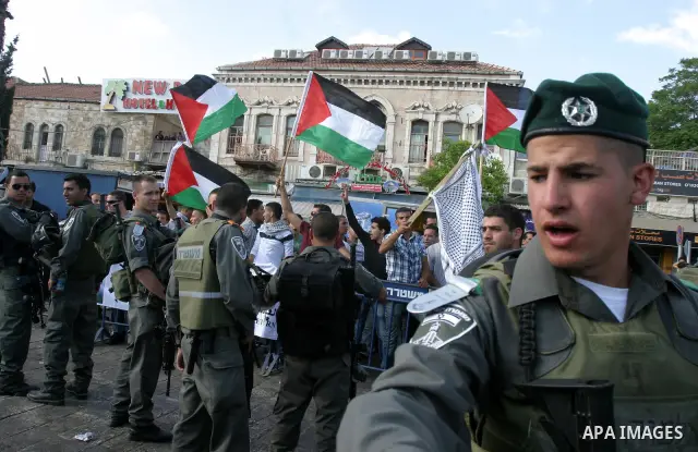 Israeli police Prevented Palestinian demonstrators as they try to disperse a protest against a parade marking Jerusalem Day, in front of Damascus Gate outside Jerusalem's Old City May 20, 2012. Jerusalem Day marks the an...