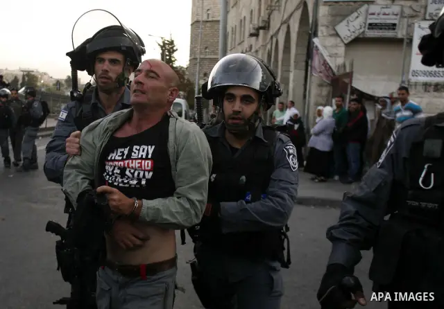 Israeli police Prevented Palestinian demonstrators as they try to disperse a protest against a parade marking Jerusalem Day, in front of Damascus Gate outside Jerusalem's Old City May 20, 2012. Jerusalem Day marks the an...