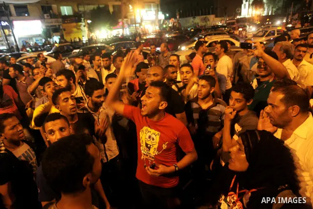 Egyptian protesters shout slogans during a protest against candidate Ahmed Shafiq and support candidate Hamdeen Sabahi, at Tahrir Square in Cairo May 27, 2012. The prospect of Shafiq succeeding Hosni Mubarak as president...