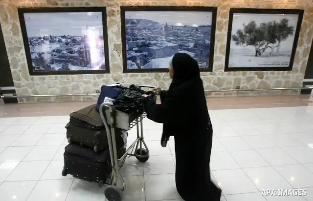 Palestinians access to the Rafah border crossing between Egypt and the Gaza Strip. Islamic Relief provided million for the reconstruction of the Rafah border crossing between Egypt and Gaza, on May 28, 2012. Photo by Eya...
