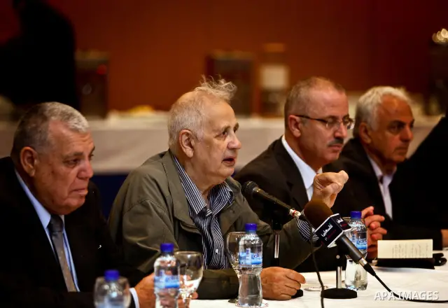 Committees of the leaders of Palestinian factions, meet with members of the Central Elections Commission as CEC officials prepare to begin work on updating the electoral register in the Gaza Strip, a key step to pave the...