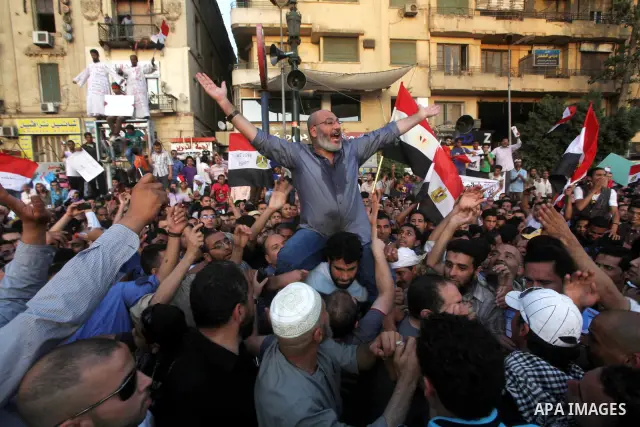 Egyptian Muslim cleric Safwat Hegazi demonstrates a day after a court sentenced deposed president Hosni Mubarak to life in prison, at Tahrir Square in Cairo June 3, 2012. Egyptian pro-democracy campaigners called for a n...