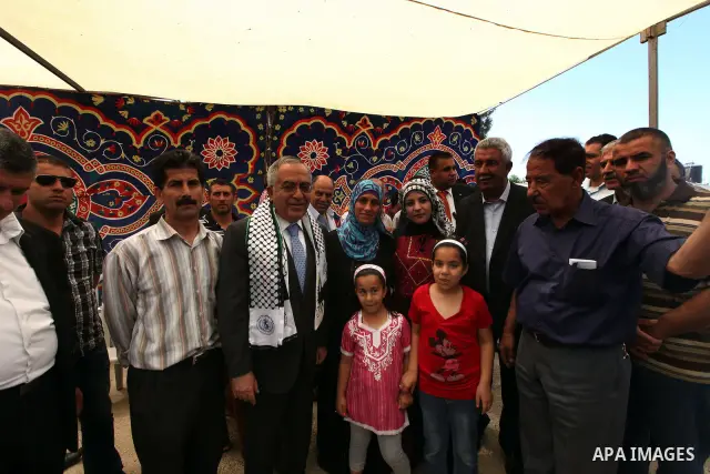 Palestinian Prime Minister, Salam Fayyad, visits the village of Nabi Samuel in the west of Jerusalem, on June 04, 2012. Photo by Mustafa Abu Dayeh