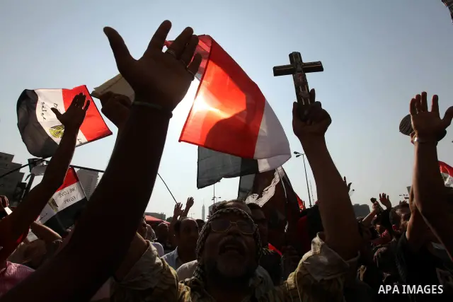 Egyptian protesters shout slogans against former President Hosni Mubarak and his aides during the protests after the announcement of the verdict in their trial, at Tahrir square, Cairo, Egypt, 05 June 2012. Opposition gr...