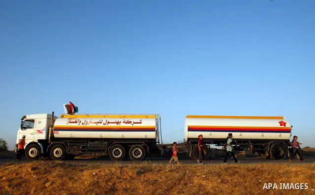 A fuel tanker arrives at Rafah border crossing with Egypt on June 07, 2012. Israel allowed five fuel tankers from Qatari oil to cross into the Gaza Strip on Thursday to ease a severe power shortage triggered by a dispute...
