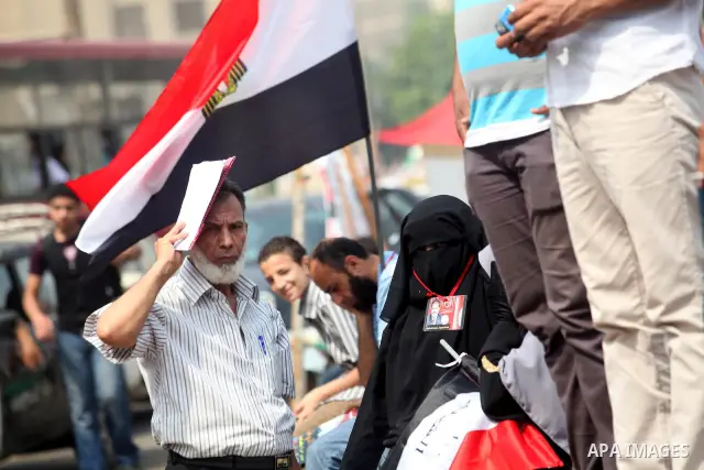 Supporters of Egypt's Muslim Brotherhood candidate Mohammed Morsi celebrate in Tahrir square after the Brotherhood claimed win in presidential vote, in Cairo, Egypt, 18 June 2012. Hundreds of Muslim Brotherhood supporter...