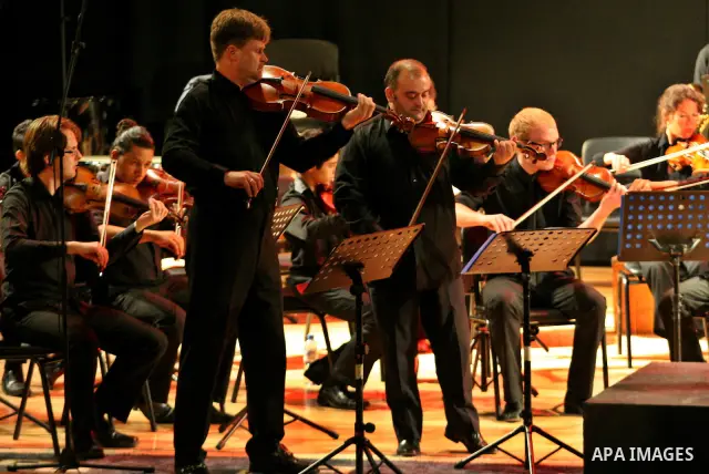 Europe and America musicians band during their presentation at Al Najah University in Nablus in the West Bank, on July, 02 2012. Photo by Nedal Eshtayah