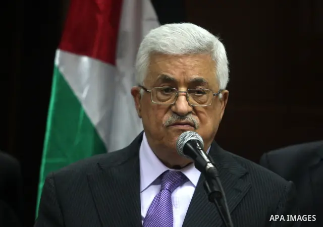 Palestinian President Mahmoud Abbas, meets European Commission President Jose Manuel Barroso in the West Bank city of Ramallah July 8, 2012. Photo by Issam Rimawi