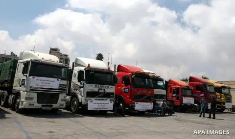 Palestinian trucks carrying food and medical supplies, which reportedly were provided by the Palestinian people, for a convoy ready to leave Ramallah bound for Syria, in Ramallah, West Bank, 05 August 2012. The convoy of...