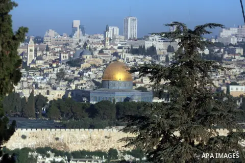 General view shows Jerusalem's Old City and al-Aqsa Mosque compound, Islam's third holiest site, in Jerusalem on Aug 16,2012. Photo by Issam Rimawi