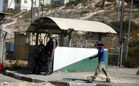 A part of Israel's separation barrier between Pisgat Ze'ev Jewish settlement and Shu'fat refugee camp near Jerusalem city on Sep. 05, 2012. Pisgat Ze'ev is situated east of Shuafat and Beit Hanina, west of Hizma, south o...