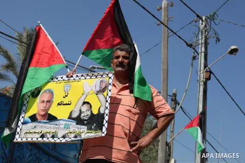 Palestinians participate a protest to calling for the liberty of Palestinians being held in Israeli jails, in Gaza city of on September 18, 2012 . Photo by Ashraf Amar