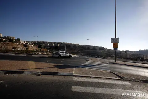 A view of the close the roads between the Israeli settlements and the Arab neighborhoods by the Israeli border police in Jerusalem's old city, Sept. 26, 2012. Closes early for Yom Kippur, the Day of Atonement and the hol...