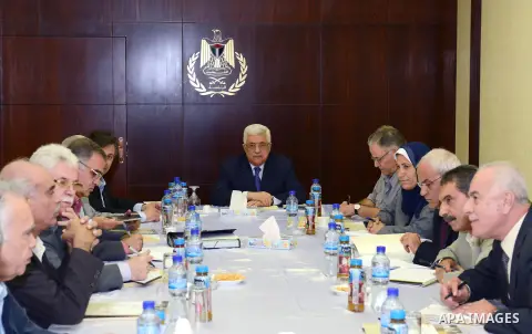 Palestinian President Mahmoud Abbas (Abu Mazen) meets with of the Central Committee, in the West Bank city of Ramallah, on Oct. 03, 2012. Photo by Thaer Ganaim