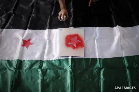 Free Syrian army make the Revolution flags in the old city of Aleppo, September 09, 2012. Photo by Ahmed Deeb