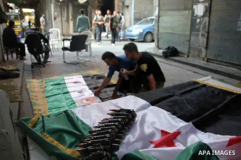 Free Syrian army make the Revolution flags in the old city of Aleppo, September 09, 2012. Photo by Ahmed Deeb