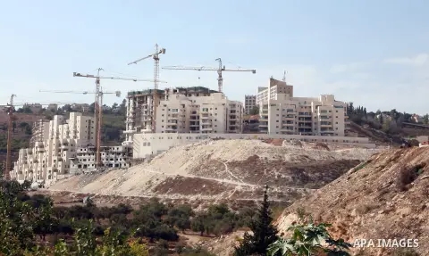 A part of work in Jewish settlement of Harmoun Hanatsave near the Arab neighbourhood of Ras al-Amud in Jerusalem on Oct. 18,2012. Israeli government continue building Harmoun Hanatsave on the Arab villages of Jabal al-Mu...