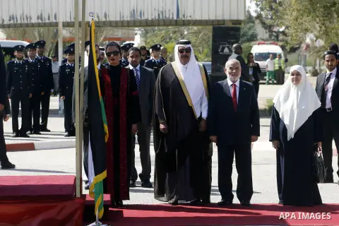 Qatar's First Lady Sheikha Mozah bint Nasser al-Missned attends a welcome ceremony upon her arrival at the Rafah border crossing with Egypt on October 23, 2012 in the Gaza Strip. The Emir of Qatar entered the Gaza Strip...