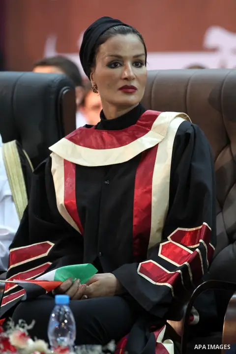 Qatar's First Lady Sheikha Mozah bint Nasser al-Missned attends a celebration at the Islamic University in Gaza city on October 23, 2012. The Emir of Qatar entered the Gaza Strip on Tuesday for a visit that broke the iso...
