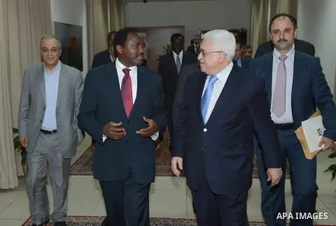 Palestinian President Mahmoud Abbas (Abu Mazen) meets with Vice-President of Kenya in the West Bank city of Ramallah, on Oct. 23, 2012. Photo by Thaer Ganaim