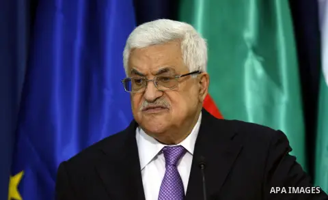 Palestinian President Mahmoud Abbas, right, and Bulgarian President Rosen Plevneliev (not seen) hold a joint press conference following their meeting in the West Bank city of Ramallah, Oct. 24, 2012. Photo by Issam Rimaw...