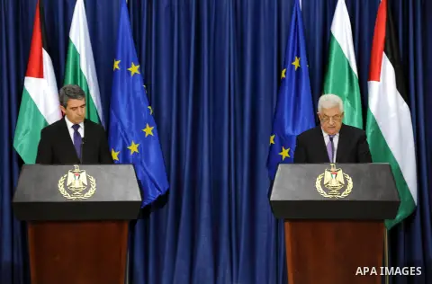 Palestinian president Mahmud Abbas (R) and Bulgarian President Rosen Plevneliev during a joint press conference following their meeting in the West Bank city of Ramallah on October 24, 2012. Plevneliev is on an official...