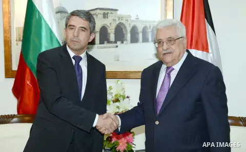 Palestinian president Mahmud Abbas (R) and Bulgarian President Rosen Plevneliev meet in the West Bank city of Ramallah on October 24, 2012. Plevneliev is on an official visit to Israel and Palestinian territories. Photo...