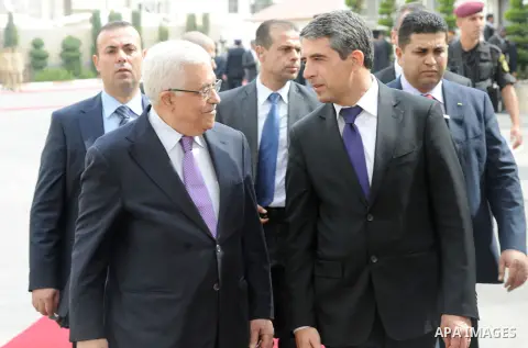Palestinian president Mahmud Abbas (L) and Bulgarian President Rosen Plevneliev meet in the West Bank city of Ramallah on October 24, 2012. Plevneliev is on an official visit to Israel and Palestinian territories. Photo...