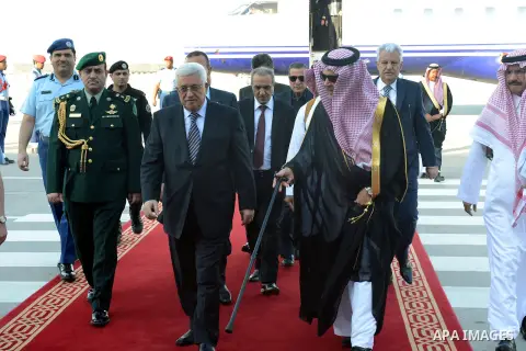 Palestinian President Mahmoud Abbas meets with Saudi Foreign Minister Prince Saud al-Faisal, in Riyadh on November 12, 2012. Photo by Thaer Ganaim