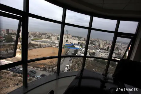 A general view of the mausoleum of the later Palestinian leader Yasser Arafat, protected by blue tarpaulin on November 27, 2012, at the Muqataa in the West Bank city of Ramallah. The remains of iconic Palestinian leader...