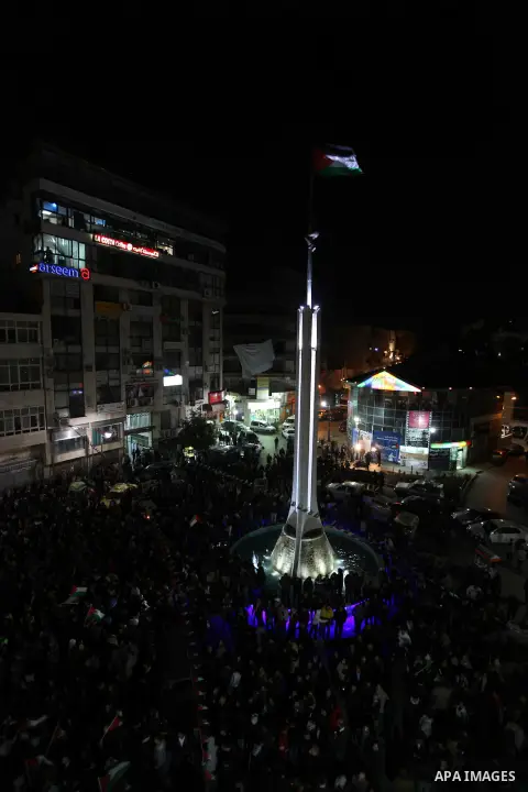 Palestinians celebrate in the West Bank city of Hebron on November 29, 2012 after the General Assembly voted to recognise Palestine as a non-member state. The UN General Assembly on Thursday voted overwhelmingly to recog...